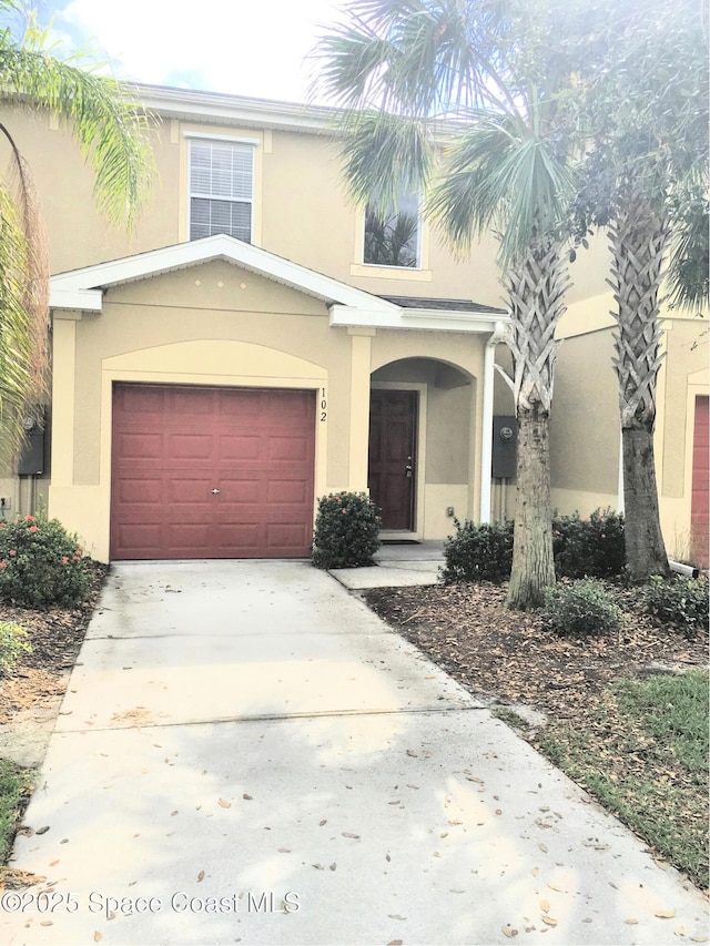 view of front of house featuring a garage