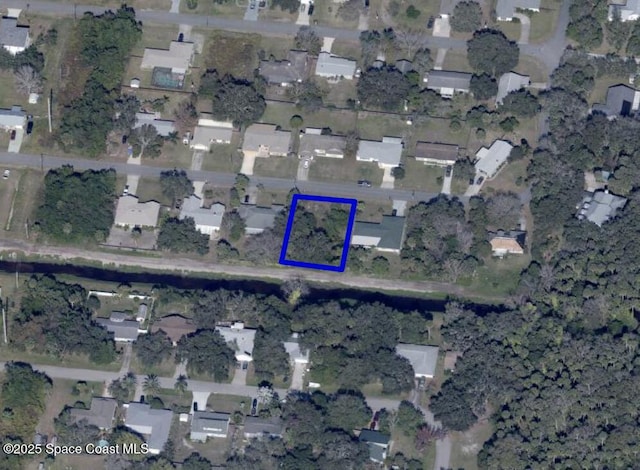 Listing photo 2 for 2270 Kent St NE, Palm Bay FL 32907