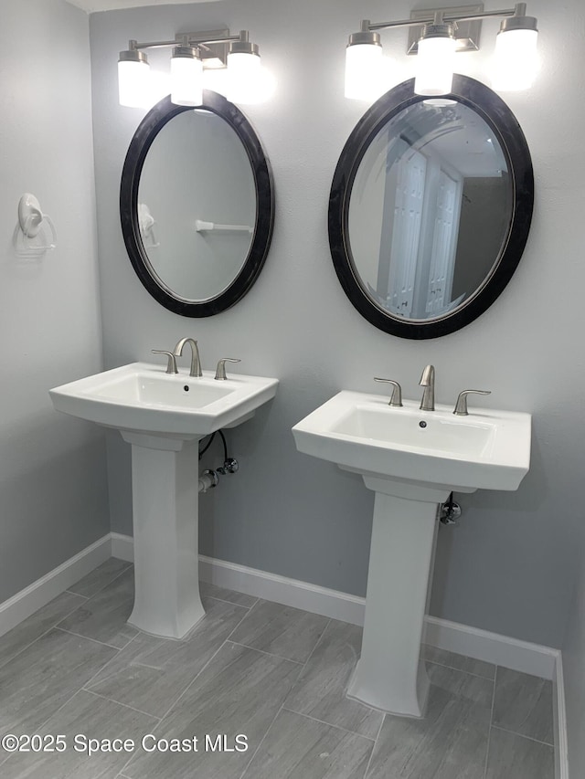 bathroom featuring sink