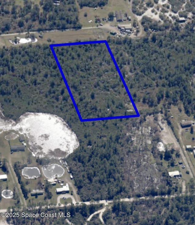 Listing photo 2 for 0 Pine Needle St, Mims FL 32754