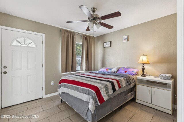 bedroom with ceiling fan