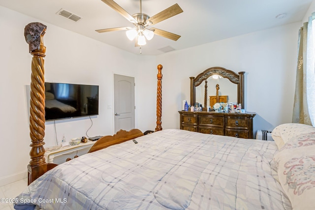 bedroom with ceiling fan