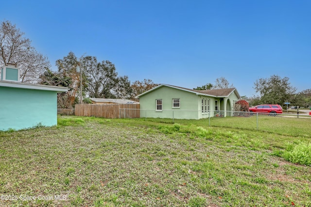 282 Hollywood Blvd, Melbourne, FL 32904 - view of yard
