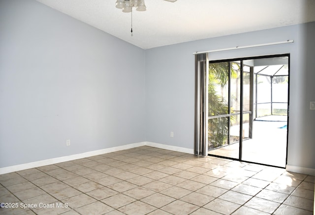 empty room with ceiling fan