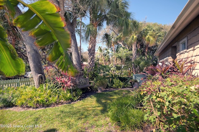 7831 Winona Rd, Melbourne Beach, FL 32951 - view of yard