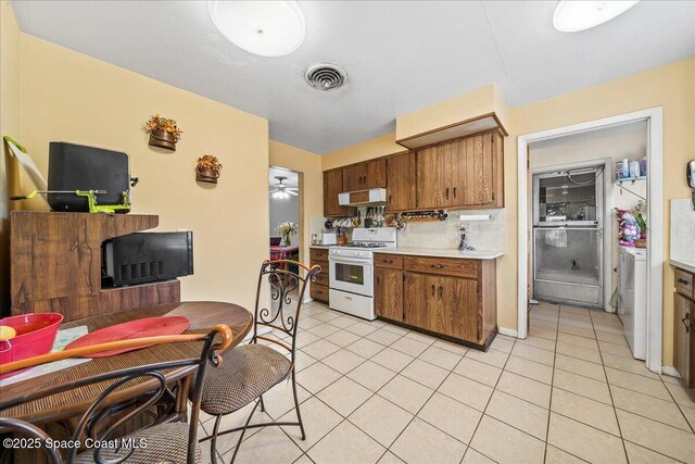 300 Richland Ave, Merritt Island, FL 32953 - photo 11