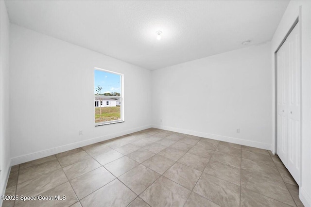 unfurnished bedroom featuring a closet