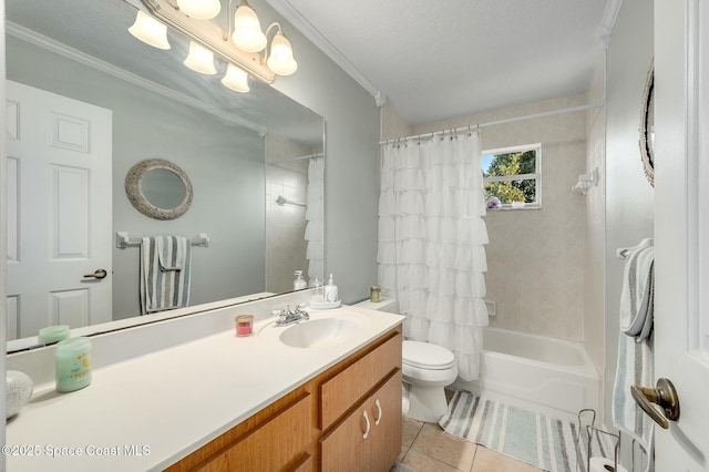 828 Parkwood Ave, Titusville, FL 32796 - full bath featuring vanity, tile patterned floors, toilet, shower / bath combo, and ornamental molding