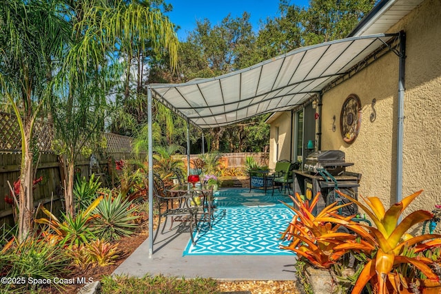 view of pool featuring a pergola