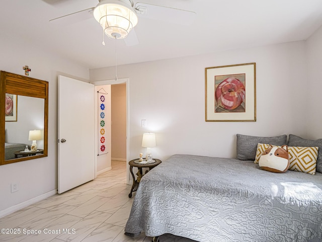 bedroom with ceiling fan