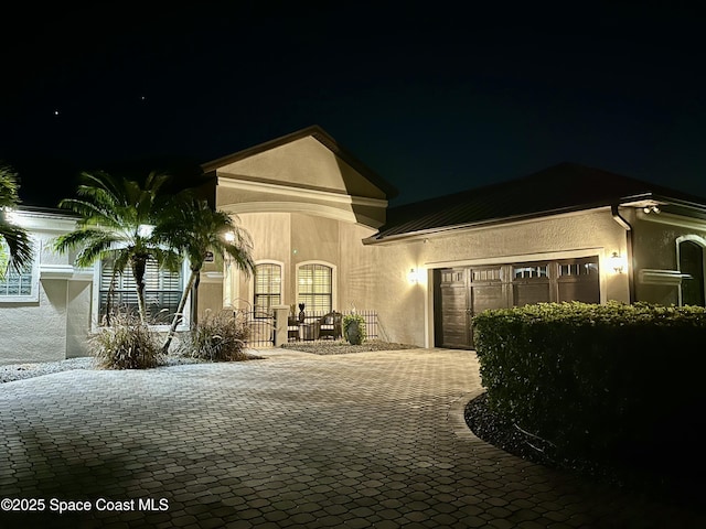 view of front of house featuring a garage