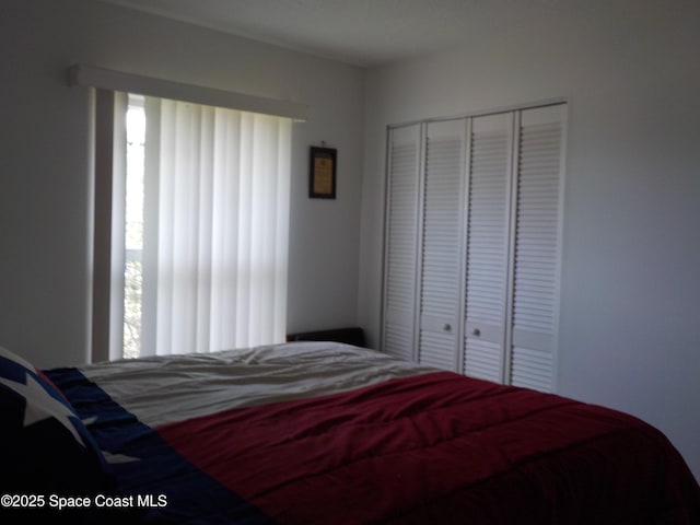 bedroom with a closet