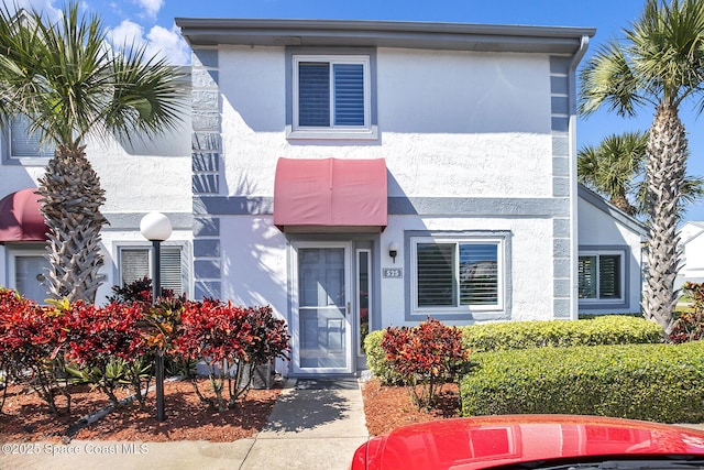 view of front of property with stucco siding