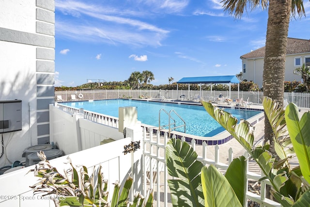 pool with cooling unit and fence