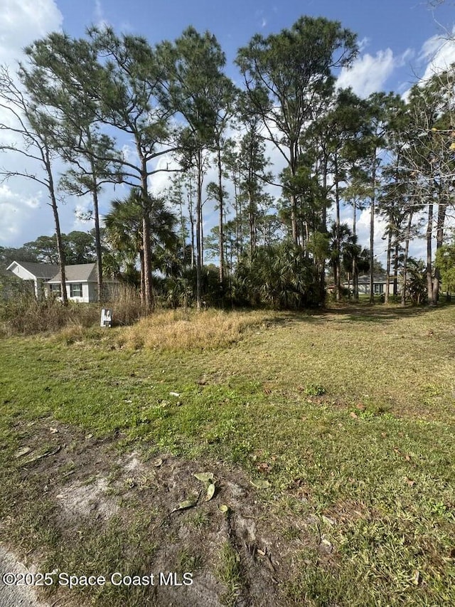 Listing photo 3 for 443 Wayland Rd SW, Palm Bay FL 32908