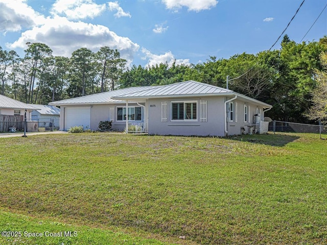 8075 134th St, Sebastian, FL 32958 - ranch-style home featuring a garage and a front yard