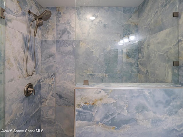 8075 134th St, Sebastian, FL 32958 - interior space featuring a tile shower