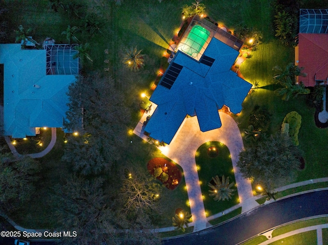 view of aerial view at twilight