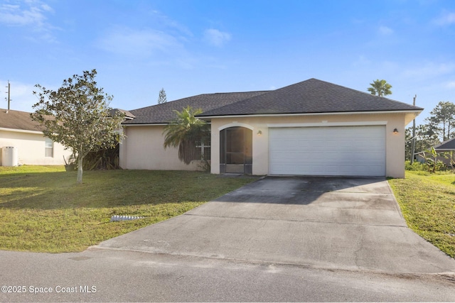 ranch-style home with driveway, roof with shingles, an attached garage, a front lawn, and stucco siding