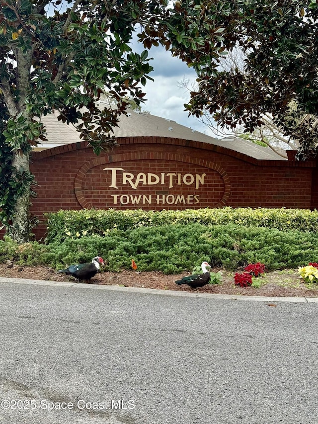 1749 Christina Lee Ln, Saint Cloud, FL 34769 - view of community sign