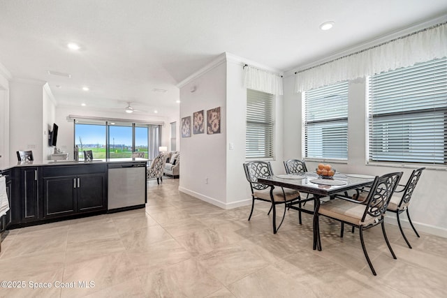 dining area featuring a ceiling fan, recessed lighting, crown molding, and baseboards
