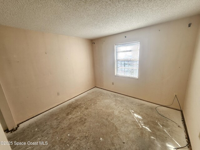 3170 Kent Dr, Melbourne, FL 32935 - photo 14