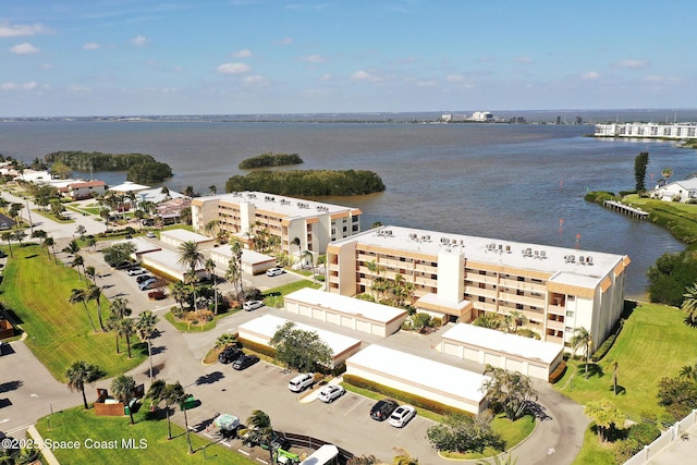 bird's eye view featuring a water view