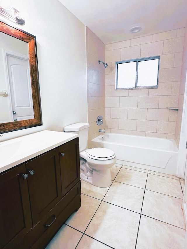 631 Ridge Club Dr Unit 16, Melbourne, FL 32934 - full bath featuring toilet, shower / bathing tub combination, vanity, and tile patterned floors
