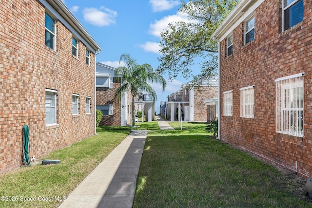 view of yard with a residential view