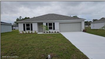 691 Flynn St SE, Palm Bay, FL 32909