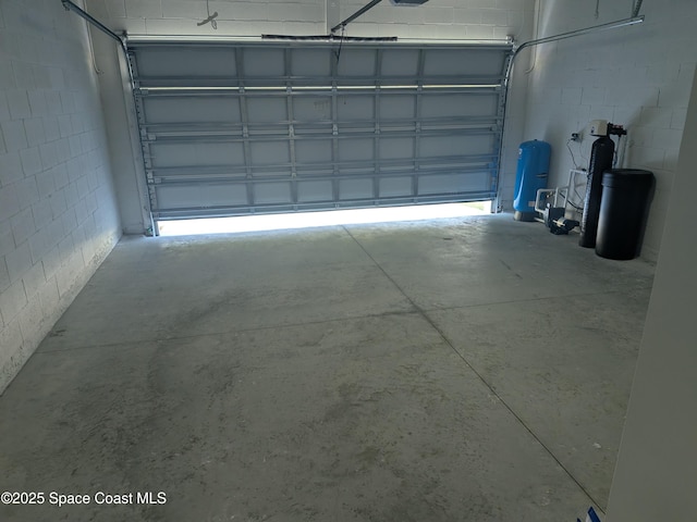 2100 Cogan Dr SE, Palm Bay, FL 32909 - garage with concrete block wall