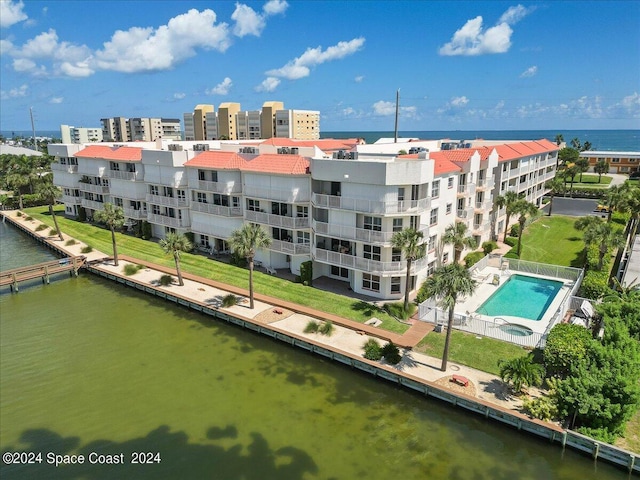 bird's eye view featuring a water view