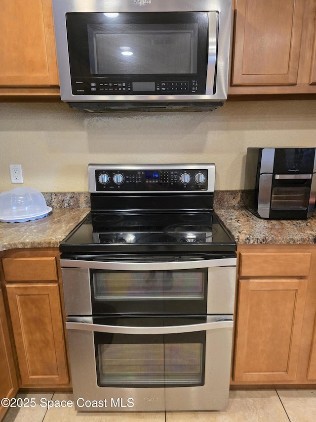 2013 Rollins Dr, Cocoa, FL 32922 - kitchen featuring stainless steel appliances
