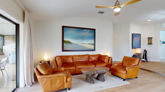 living area with light wood finished floors, visible vents, baseboards, ceiling fan, and recessed lighting