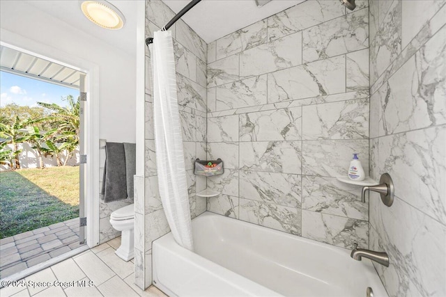 full bathroom with toilet and shower / bathtub combination with curtain