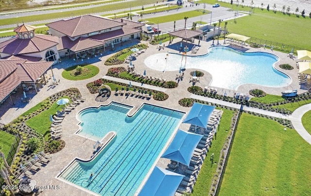 birds eye view of property