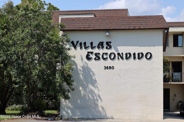 view of community / neighborhood sign