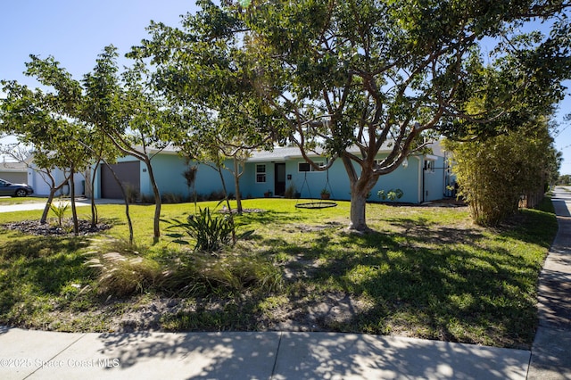 Listing photo 3 for 200 Avocado St, Satellite Beach FL 32937