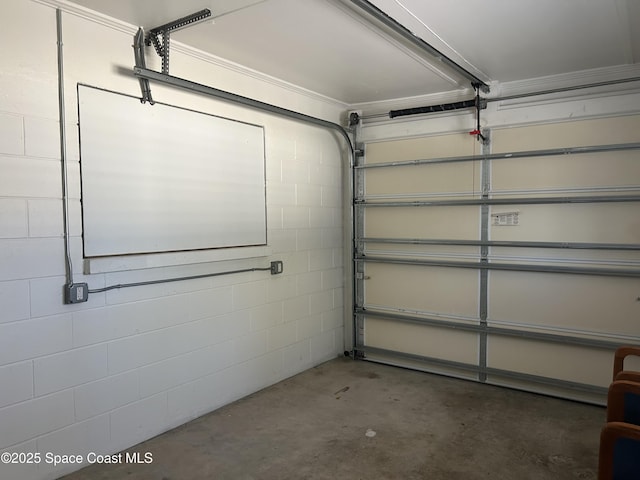 324 Harbor Dr, Cape Canaveral, FL 32920 - garage with concrete block wall