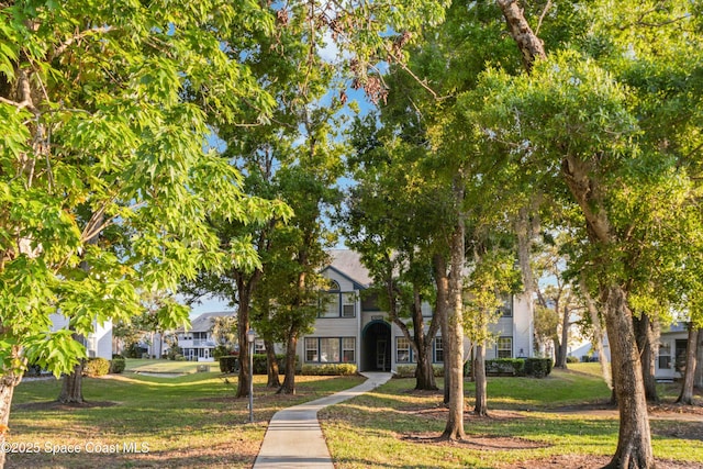 exterior space featuring a yard