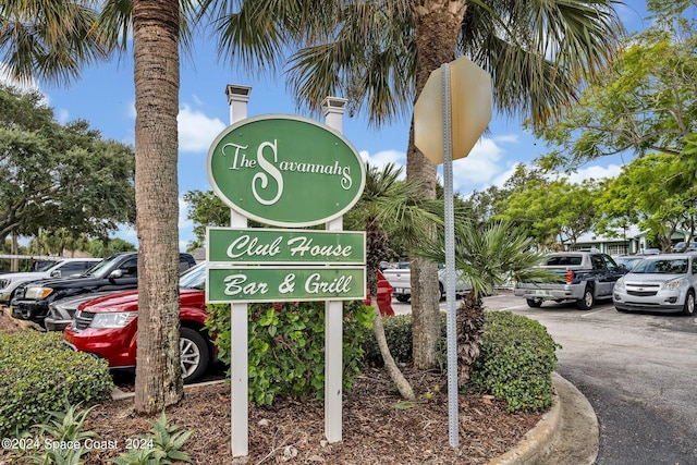 view of community / neighborhood sign