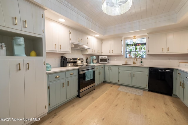 kitchen featuring crown molding, under cabinet range hood, black dishwasher, stainless steel range with electric cooktop, and a sink