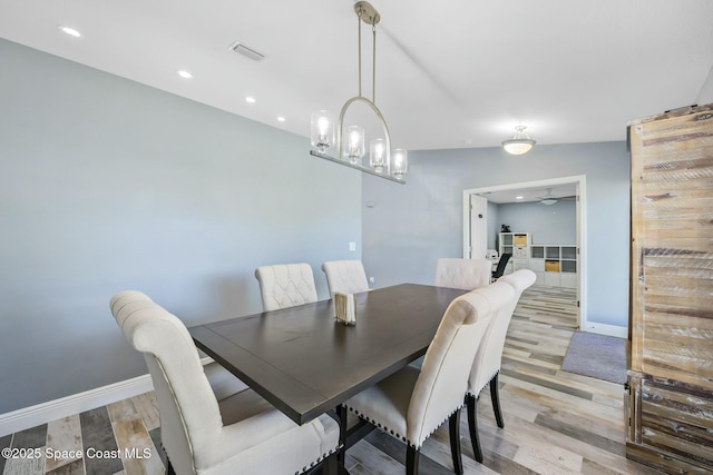 dining space featuring recessed lighting, baseboards, visible vents, and light wood finished floors