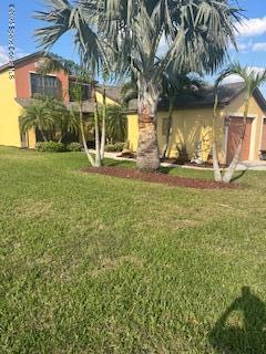 Listing photo 2 for 1075 Luminary Cir Unit 106, Melbourne FL 32901