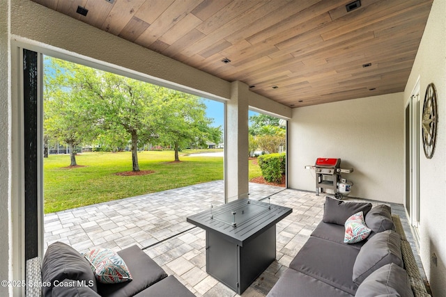366 Gardendale Cir SE, Palm Bay, FL 32909 - view of patio / terrace featuring an outdoor hangout area