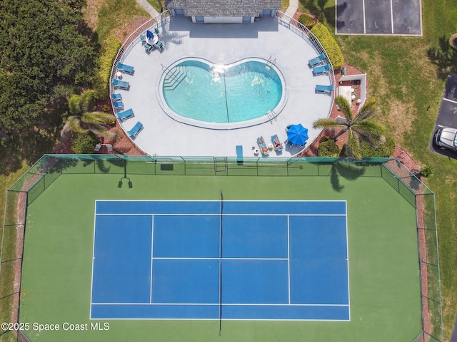 540 S Brevard Ave Unit 427, Cocoa Beach, FL 32931 - bird's eye view of a pool