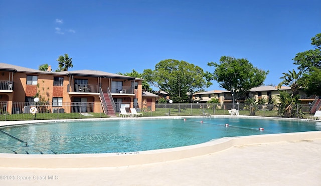 120 San Juan Cir, Melbourne, FL 32935 - pool featuring fence
