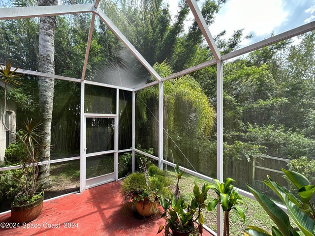 view of sunroom / solarium