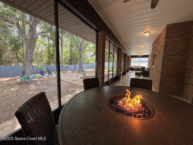 572 Lake Ashley Cir, Melbourne, FL 32904 - view of sunroom / solarium