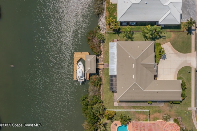 603 Manatee Bay Dr, Cape Canaveral, FL 32920 - bird's eye view of a nearby body of water